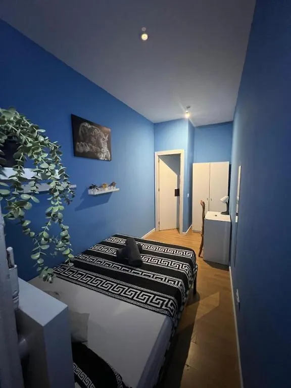 Rooms In Spacious Apartment In City Center Barcelona