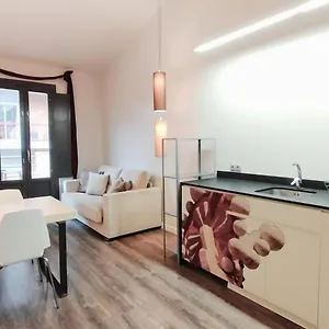 Apartment Montserrat By Gaiarooms, Barcelona
